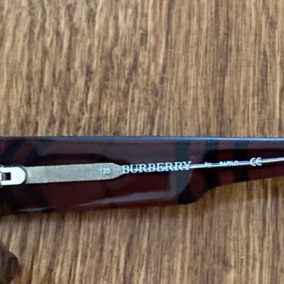 Burberry sunglasses - Picture 2 of 2